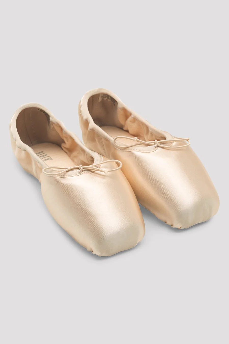 Superlative Stretch Pointe Shoes