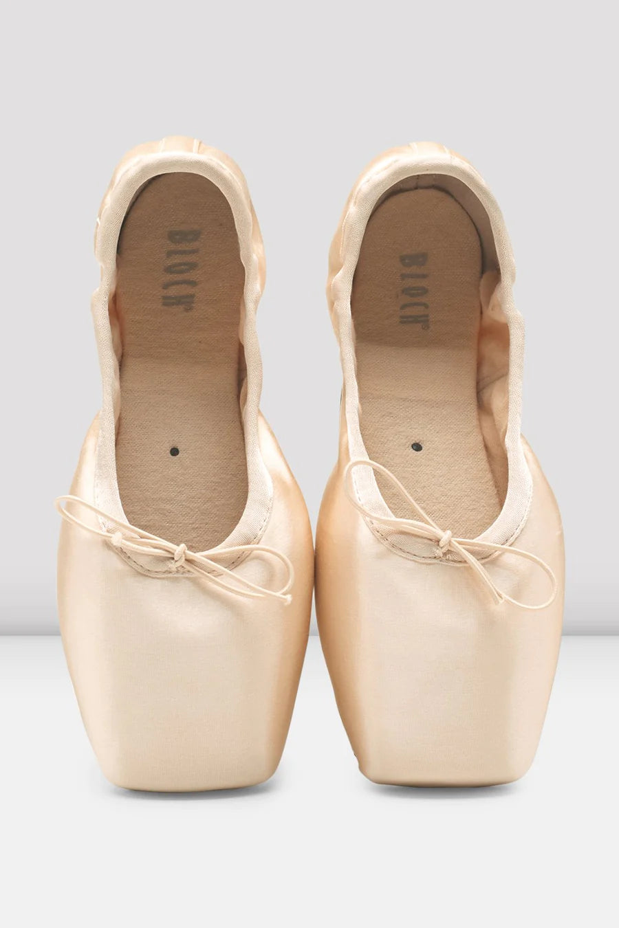 Superlative Stretch Pointe Shoes